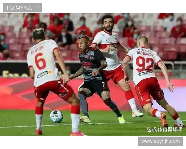 帕夫利季斯戴帽 + 三点球!本菲卡 5-0 横扫阿罗卡